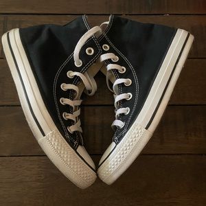 Converse Hightop sneakers